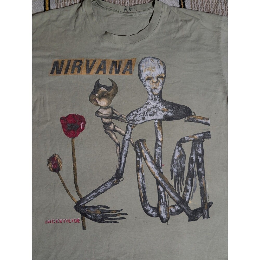 Vintage 1993 Nirvana Incesticide Giant cut tag t-shirt